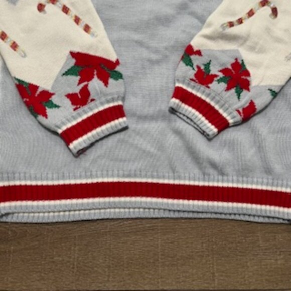 NEW 33 Degrees Women’s Christmas Holiday Sweater Size XXL V Neck Sequins - Picture 12 of 13